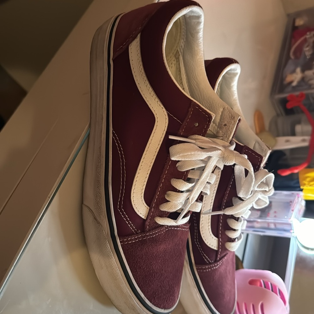 Vans - Picture 2 of 3